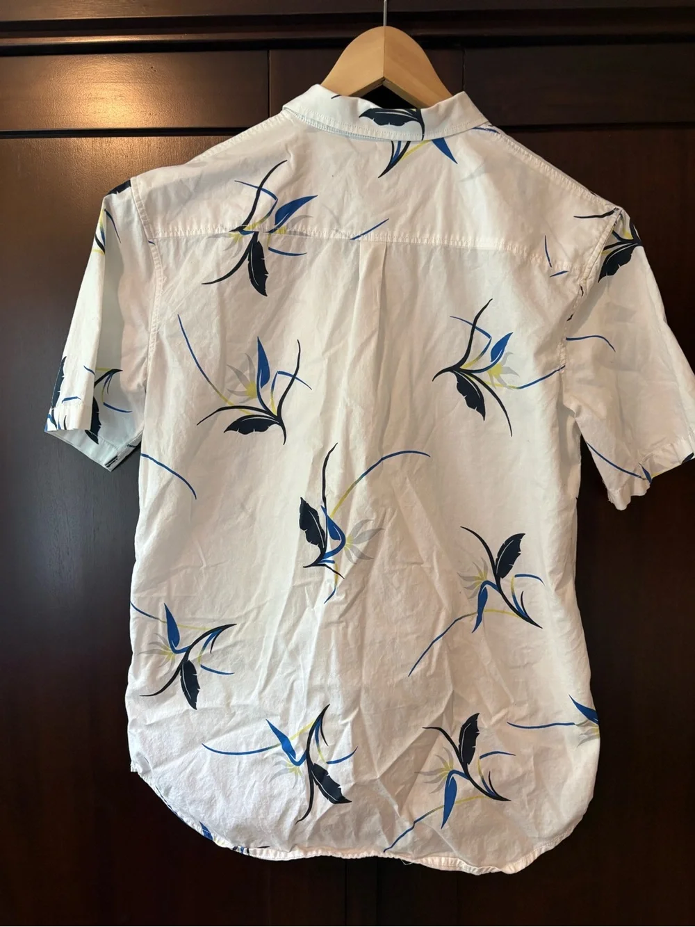 Boy’s Vans White Short-Sleeve Button-Up Shirt with Blue & Black Floral Accents